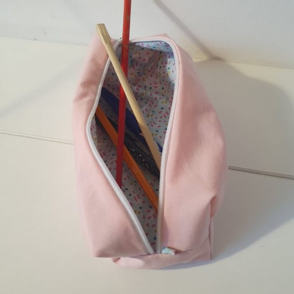 Stage-couture-vacances-enfants-zumeline-trousse-ecole
